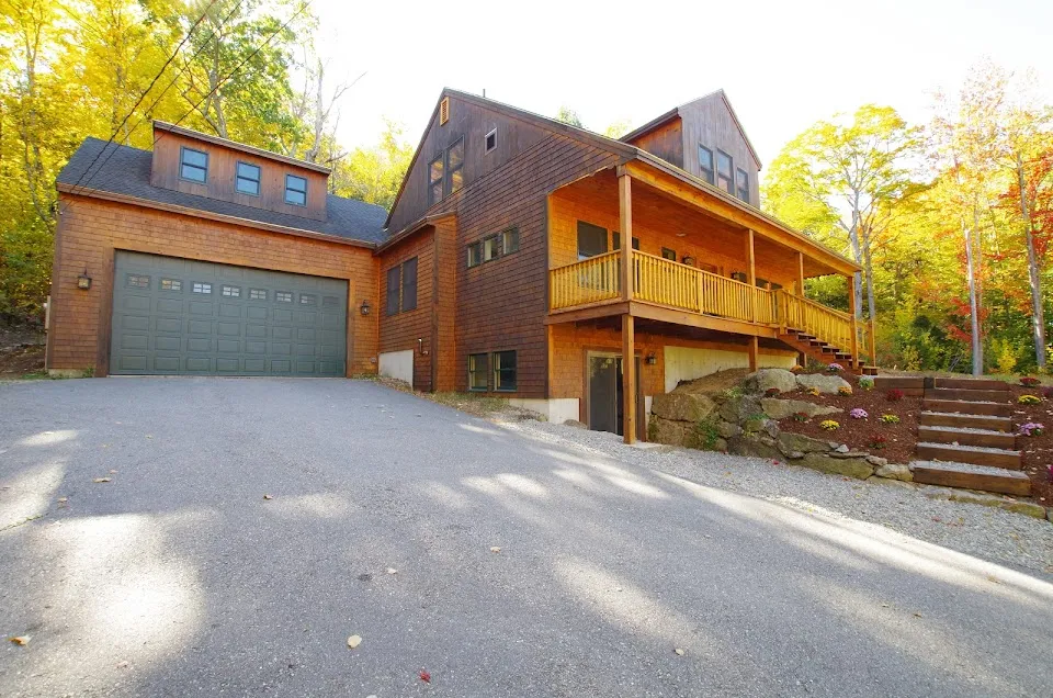 Sunapee Stays Premier Vacation Properties