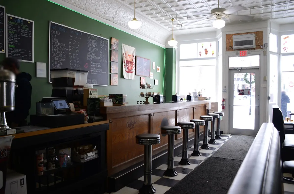T's Coffee Shop