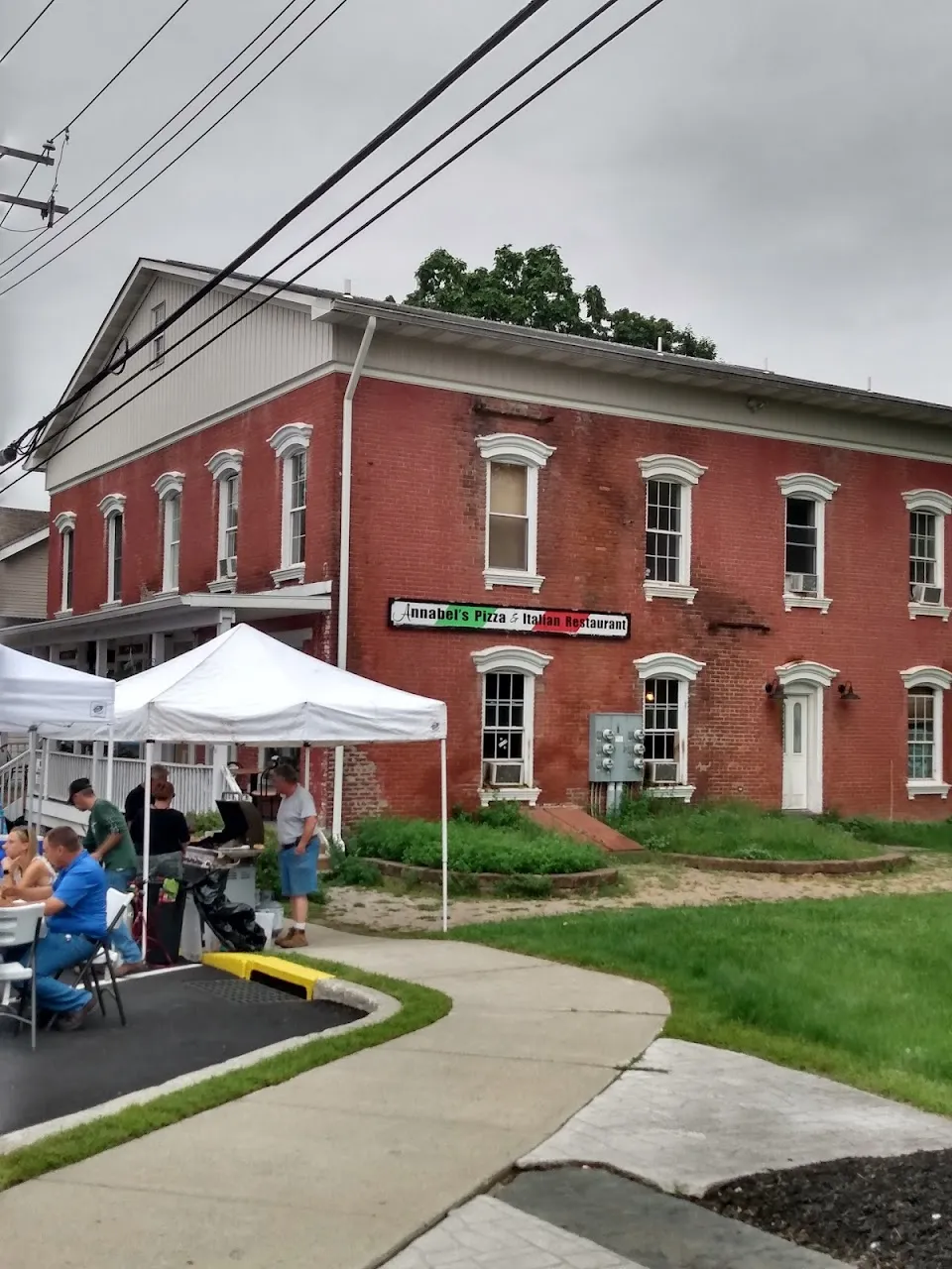 Annabel's Pizza & Italian Restaurant