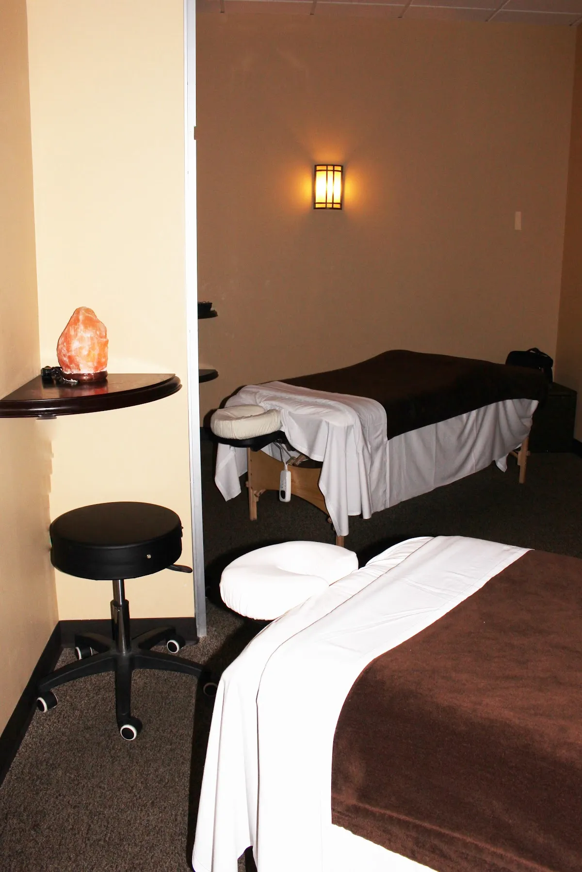 Hand & Stone Massage and Facial Spa