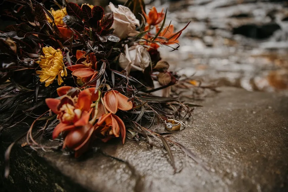 Buds & Blossoms Florist