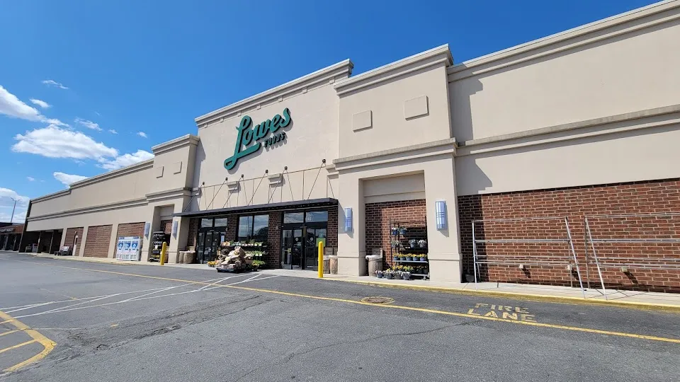 Lowes Foods of King