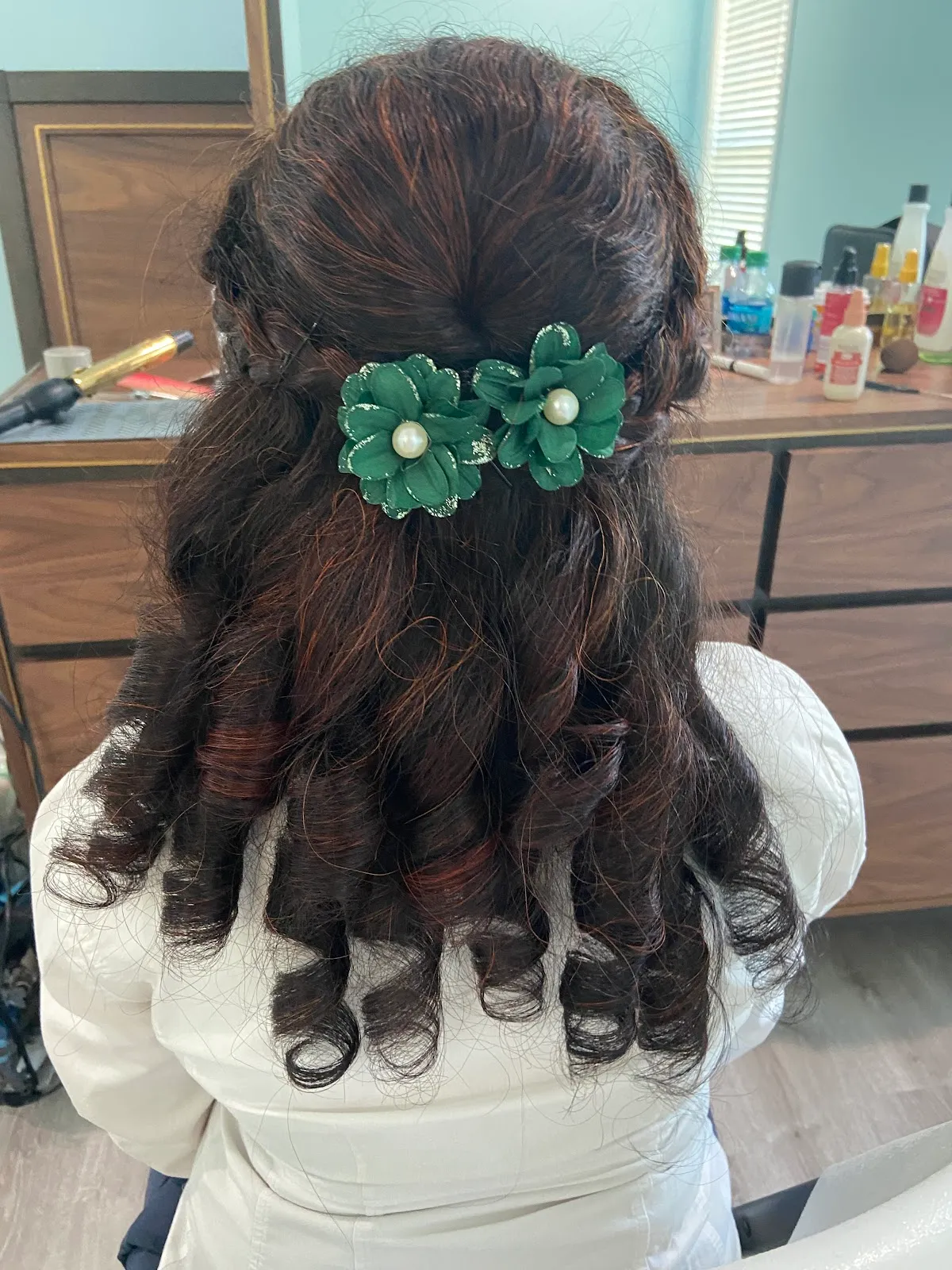 Julie's Beauty Salon