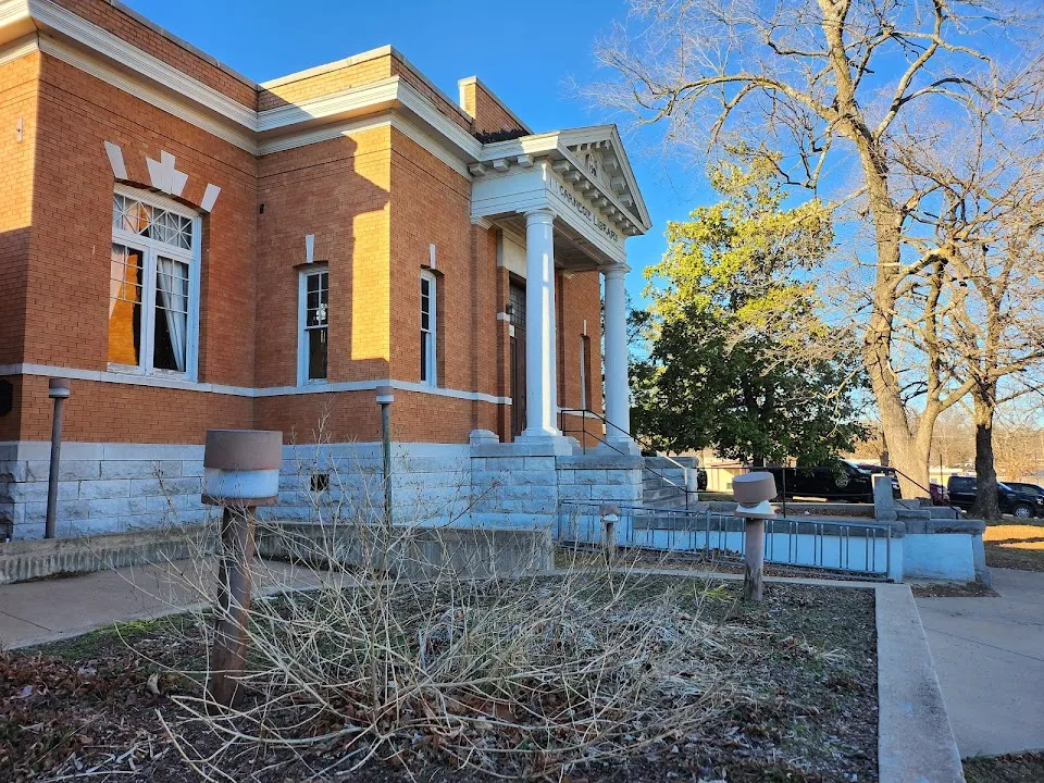 Tahlequah Public Library