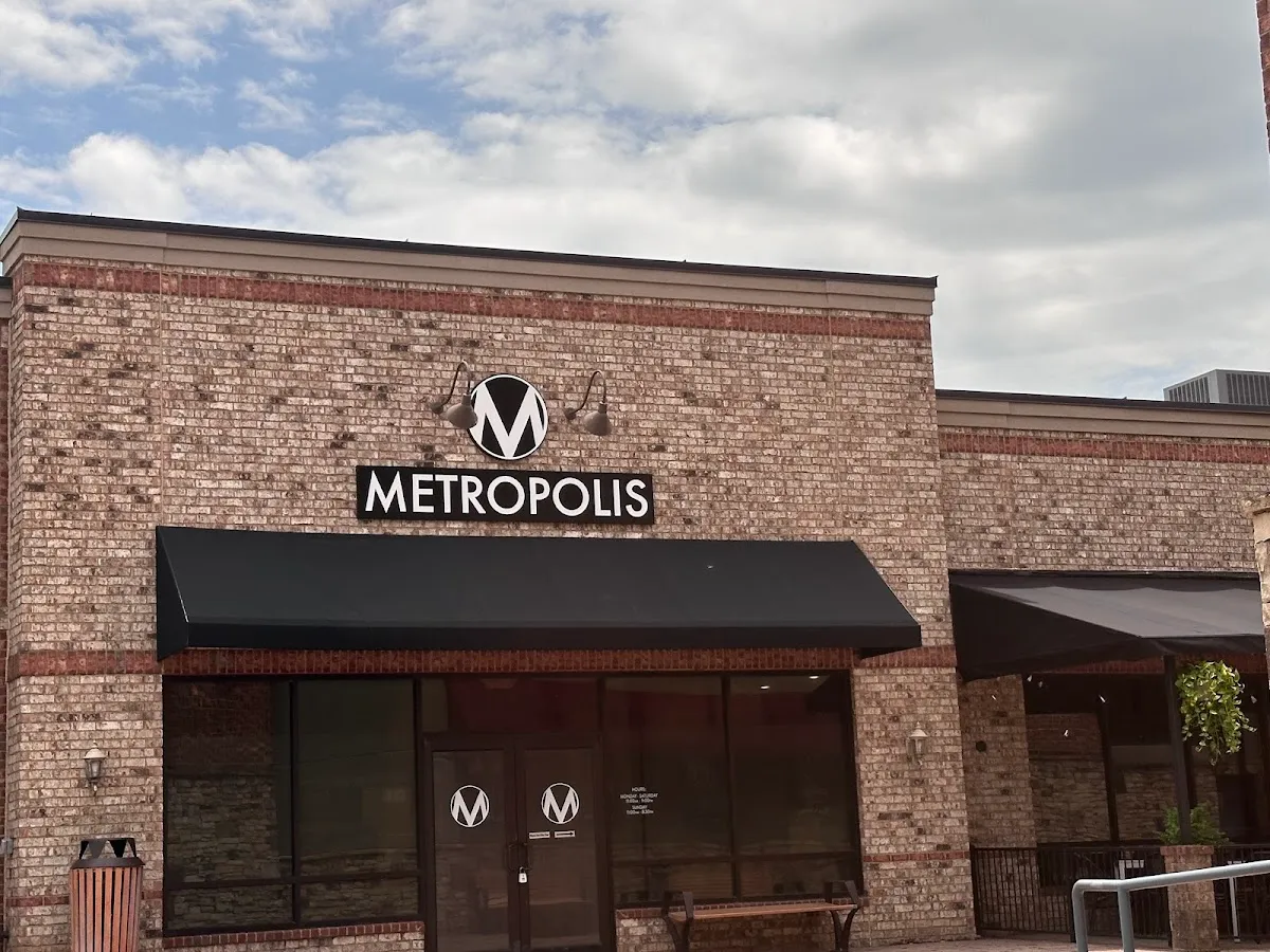 Metropolis Cafe
