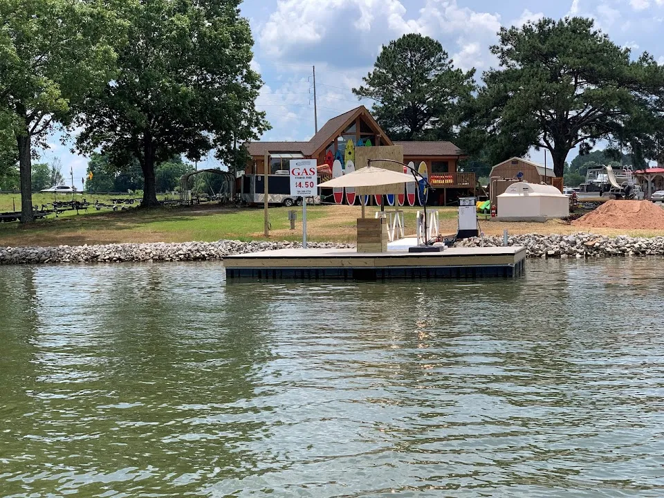 Young Harris Water Sports Lake Oconee (Boat & Jet Ski Rentals)