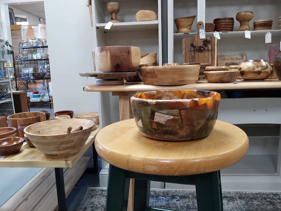RMB's Arts & Antiques