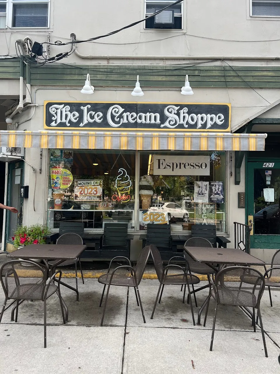 The Ice Cream Shoppe & Bubble tea