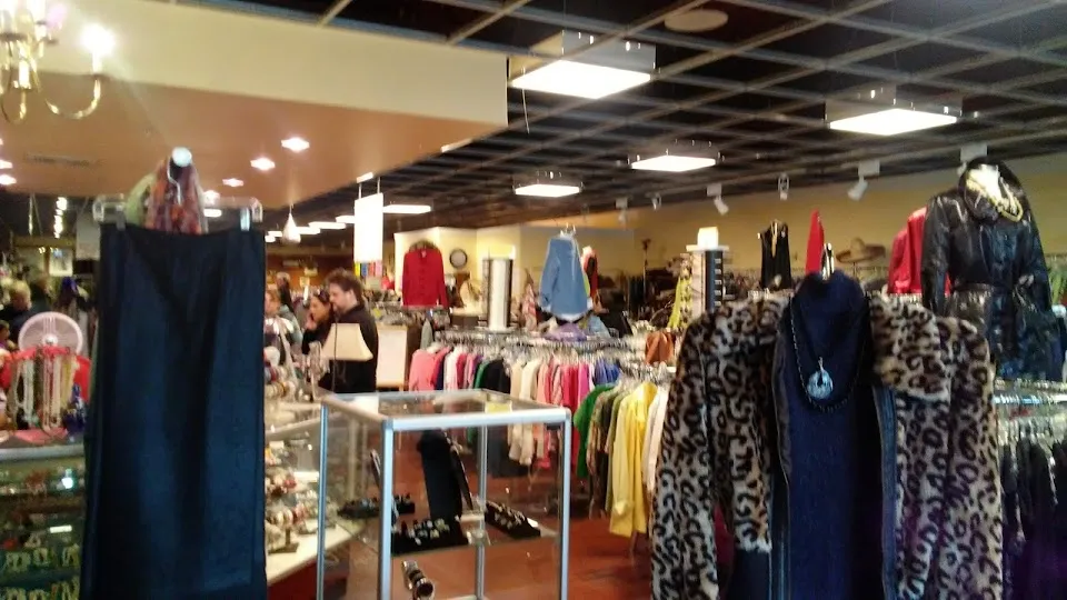 Bloomingdeals! Resale
