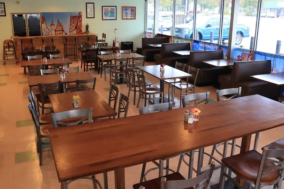 Sambino's European Bistro
