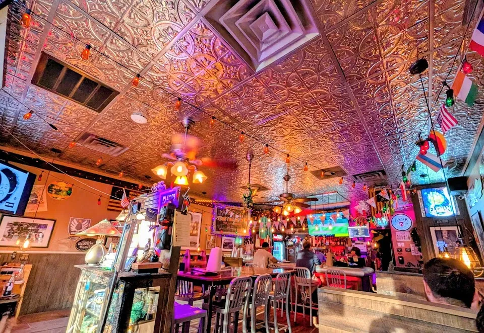 Ben's Neighborhood Grill & Tap