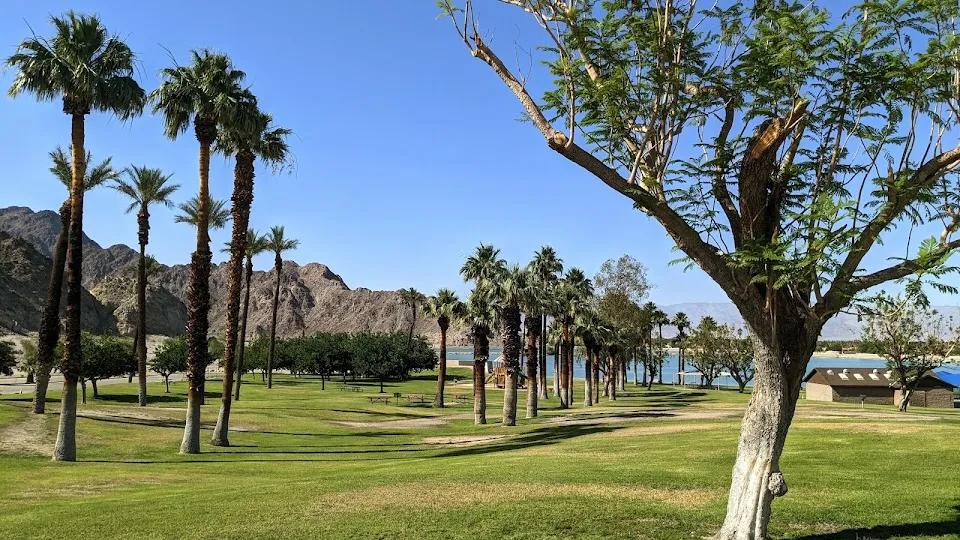 Lake Cahuilla Veterans Regional Park