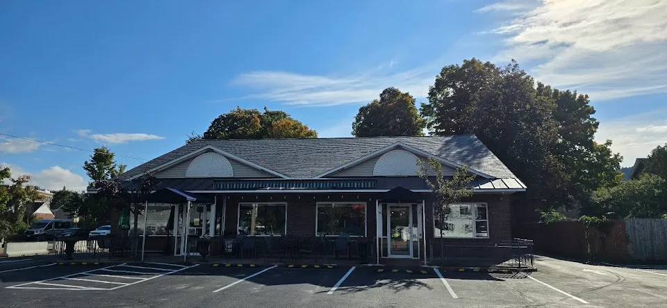 Tremont House of Pizza