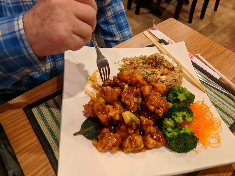 Sakura Sushi Restaurant