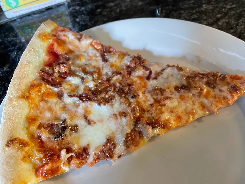 Rookie's Pizzeria, Restaurant & Bar