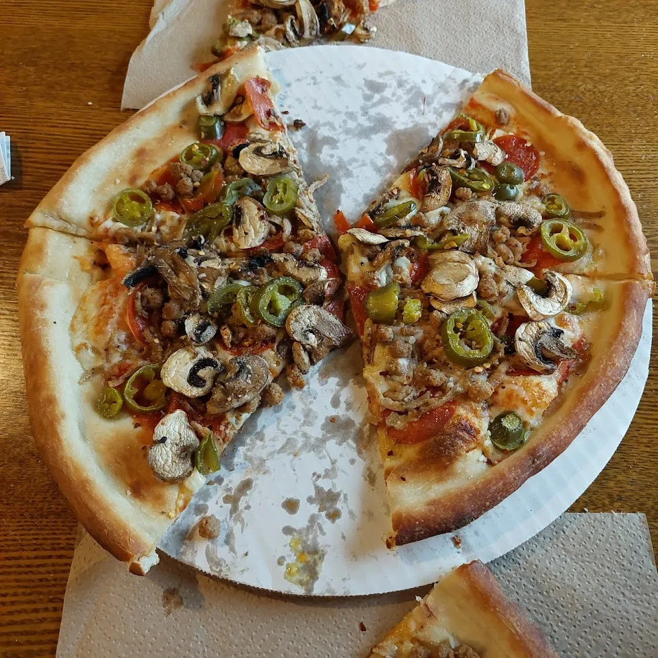 Moon Dog Brick Oven - Abingdon, Va