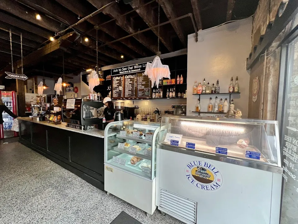 Vic's Coffee Bar