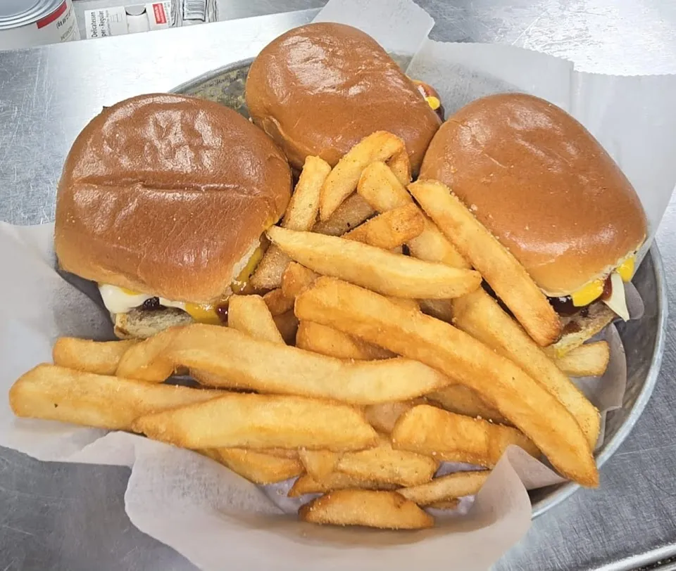 Buckets Tavern