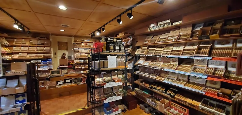 Easton Cigar & Smoke Shop
