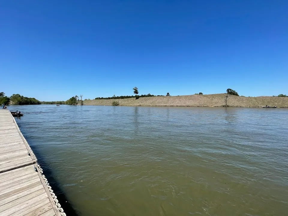 Canal Lake's Fish Camp
