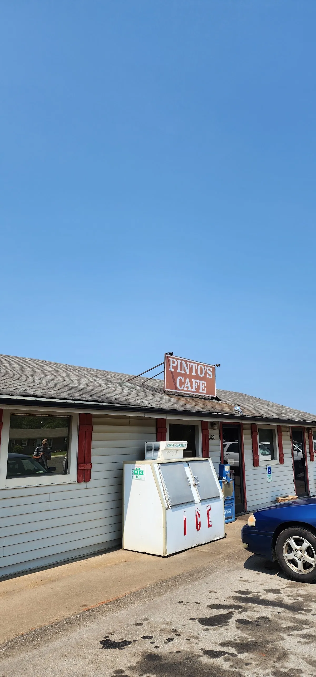 Pinto's Grill