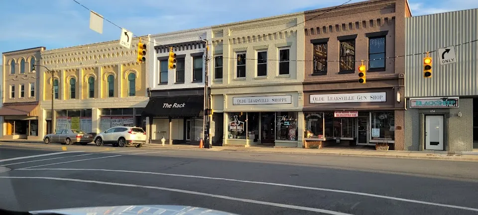 Olde Leaksville Gun Shop