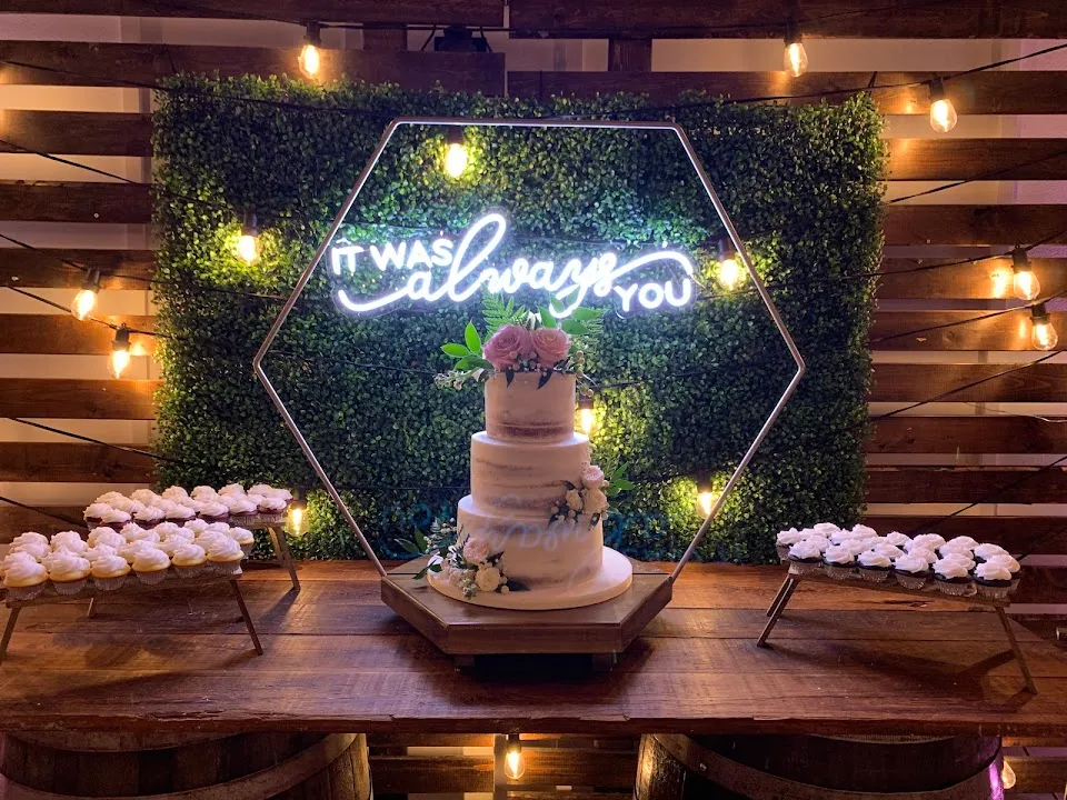 R&M Custom Cakes