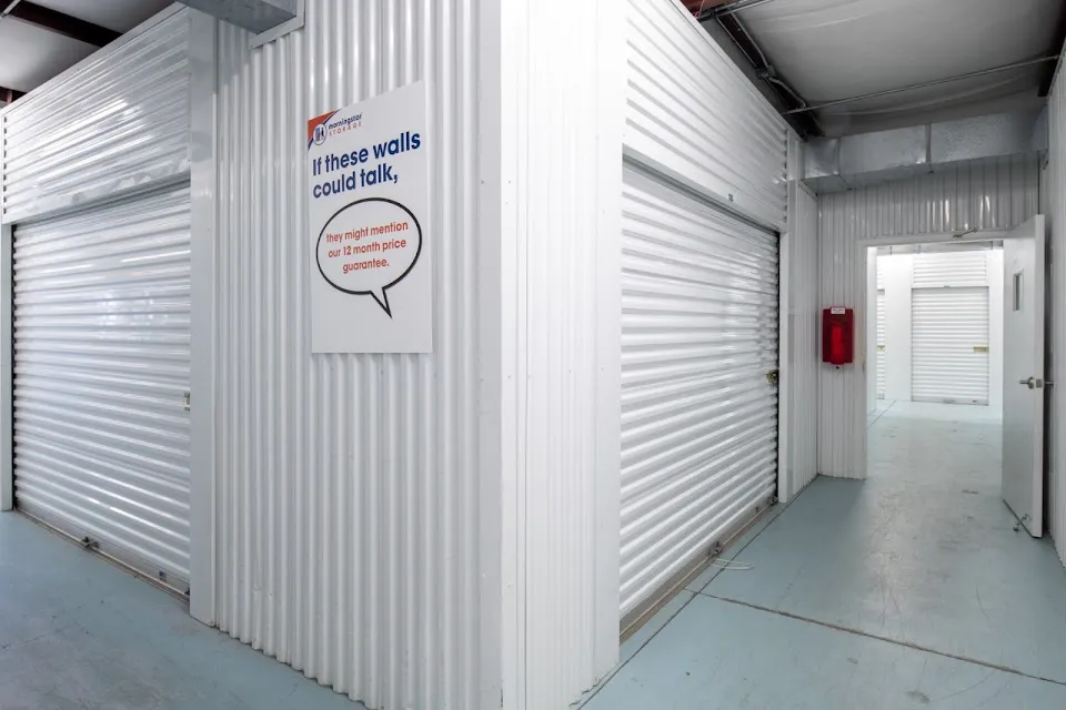 Mini Mall Storage