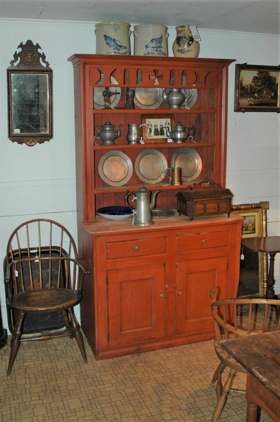 Dan & Karen Olson Antiques - Newburgh, NY