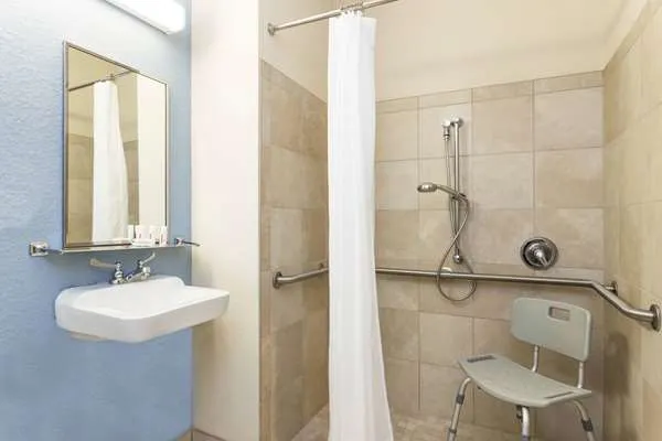 Microtel Inn & Suites by Wyndham Spring Hill/Weeki Wachee