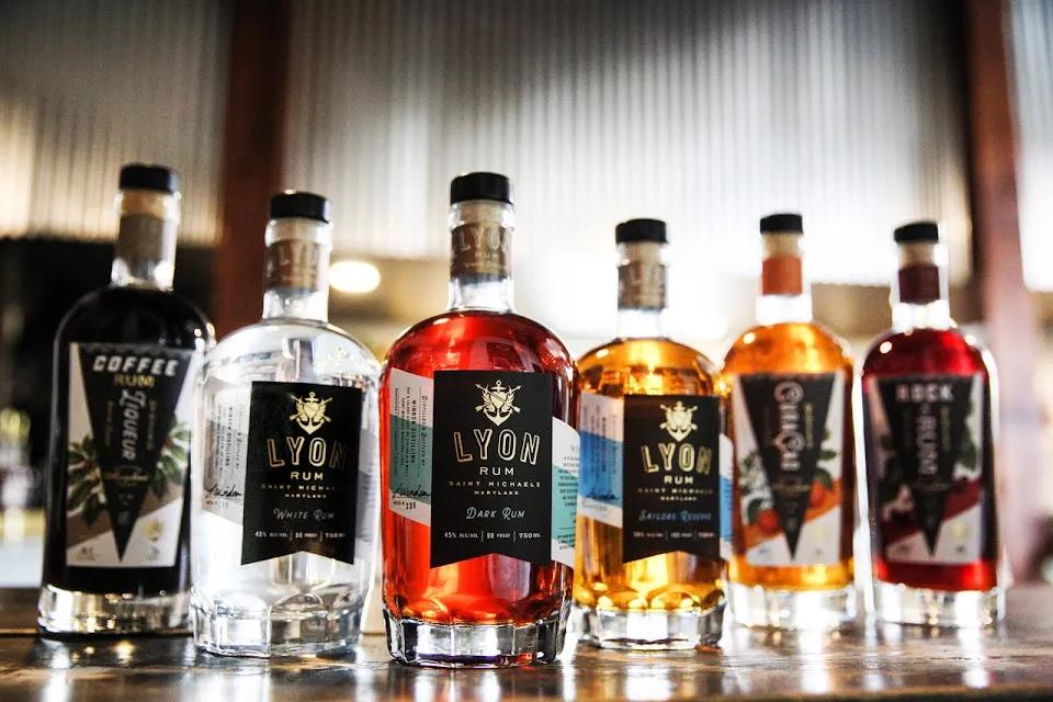 LYON RUM // Windon Distilling Company
