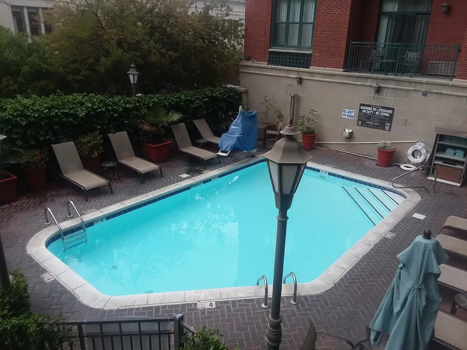 Courtyard by Marriott Savannah Downtown/Historic District