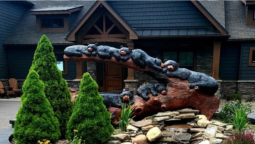 The Bear Den