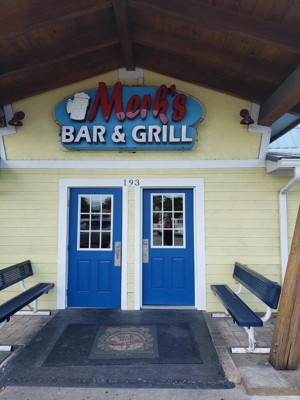 Merk's Bar & Grill