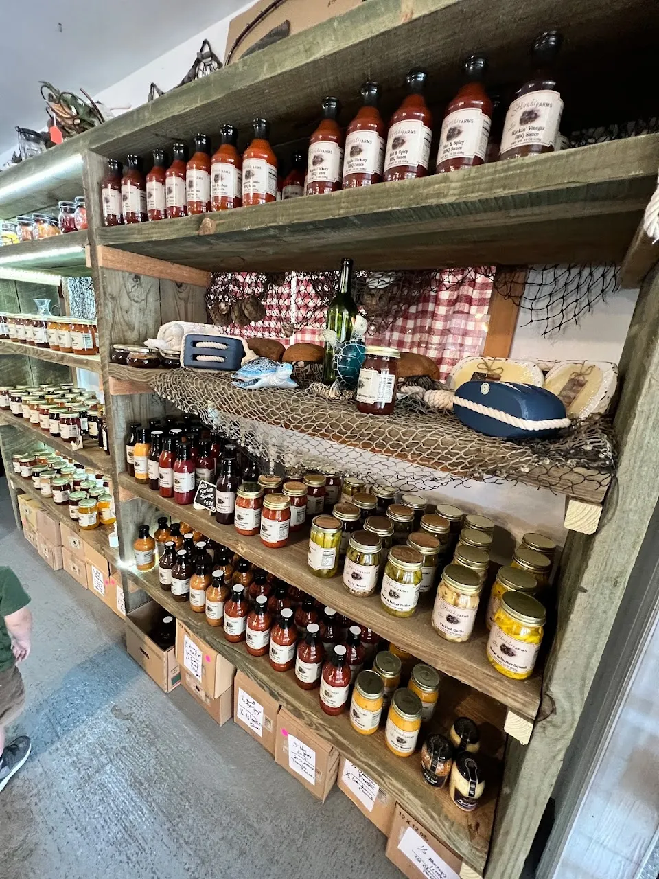 Oak Hill Country Store Farm Market & Storage