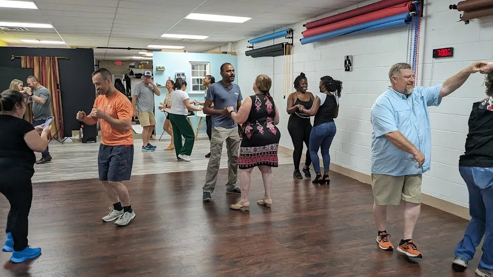 Aroha Afro Latin Dance: Salsa, Bachata & Kizomba Dance Classes