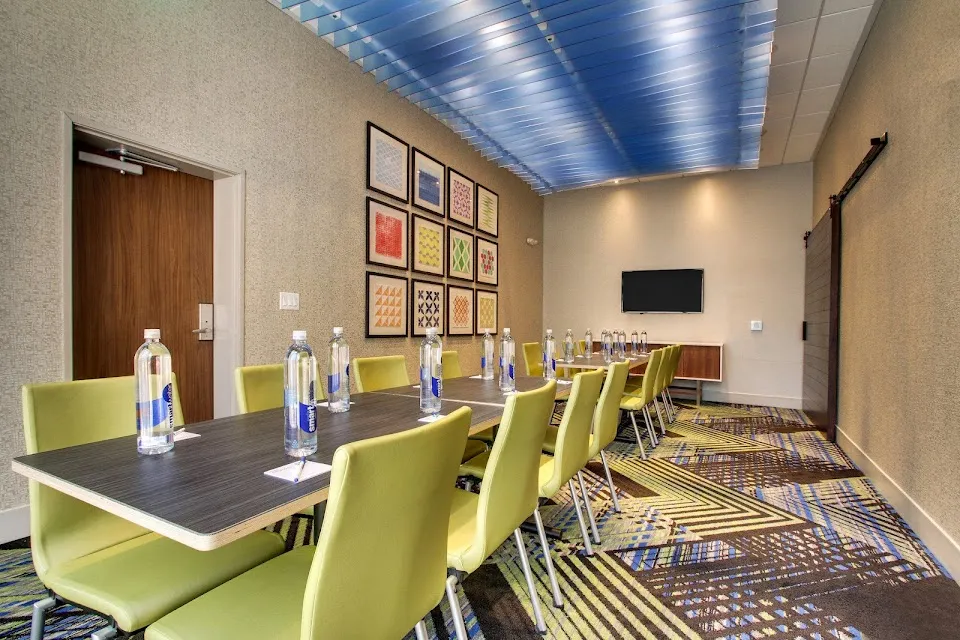 Holiday Inn Express & Suites Summerville by IHG