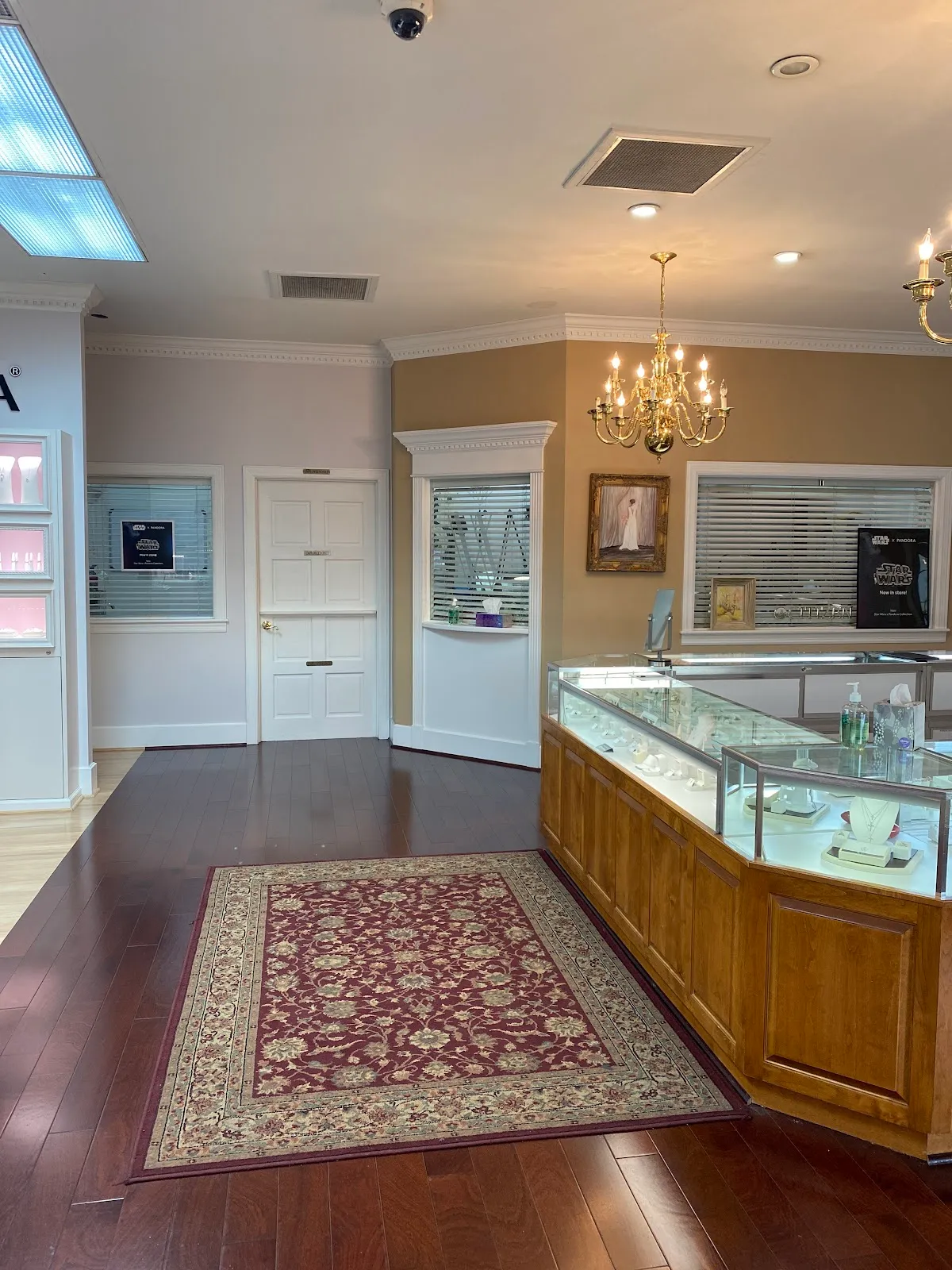 White's Jewelers