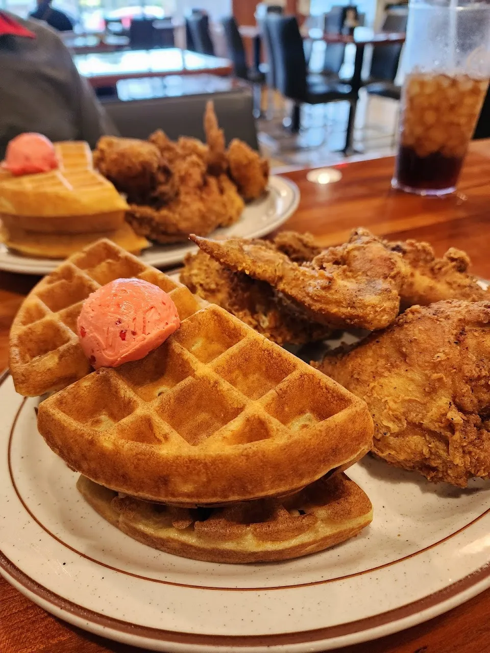Loc's Chicken & Waffles