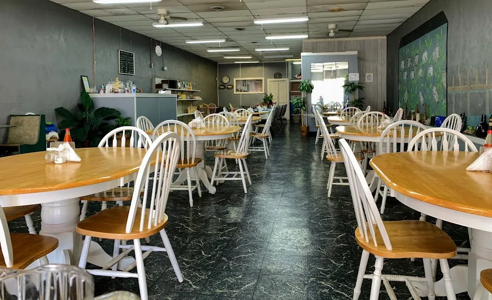 Pearl's Harbor Seafood & Grill