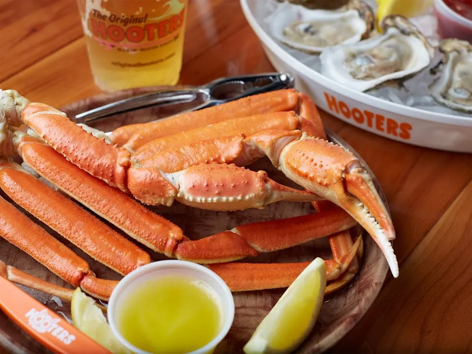 Hooters