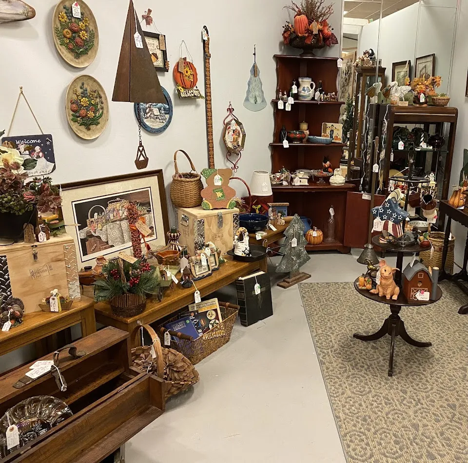 Blue Octopus Antiques & Artisans