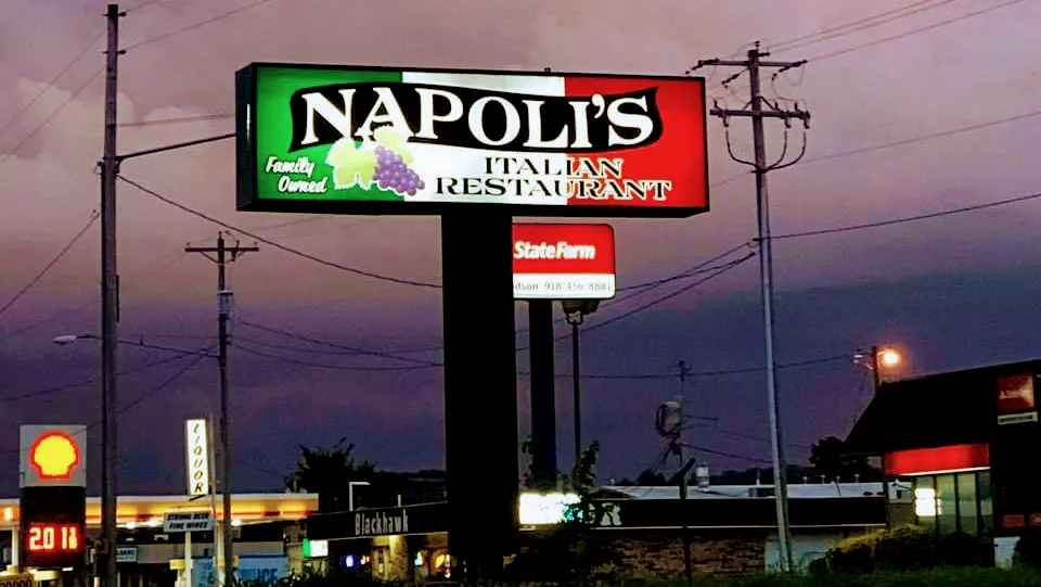 Napolis Italian Restaurant