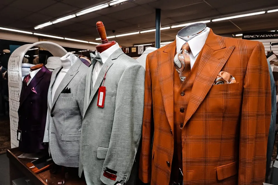 Mayo's Suit City