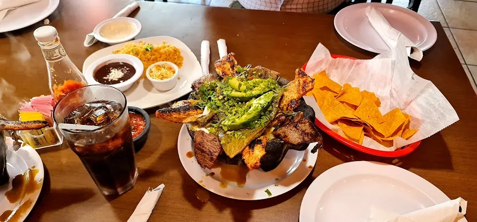 Genesis Pizza & Méxican Restaurant