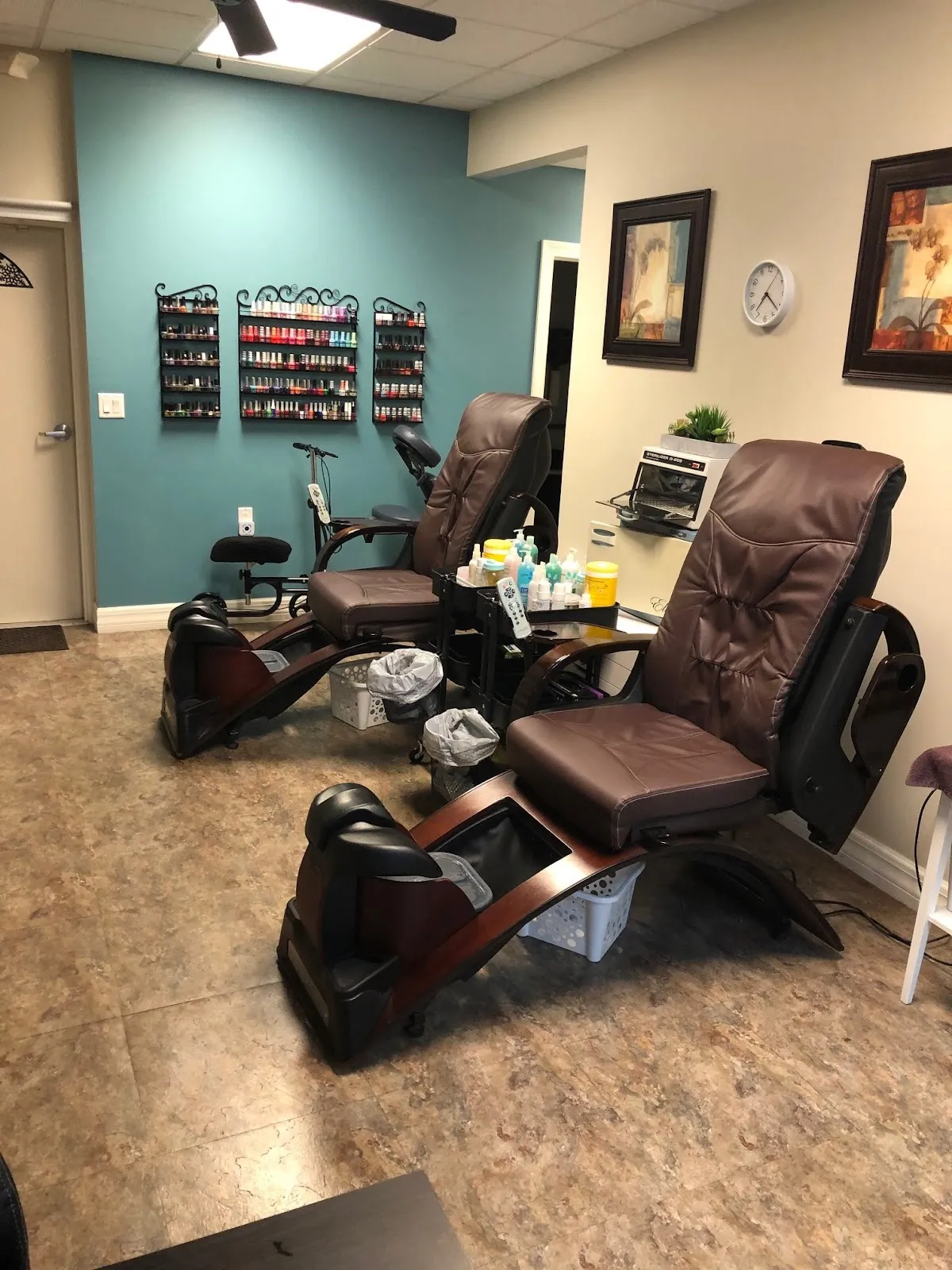Above & Beyond Salon-Day Spa