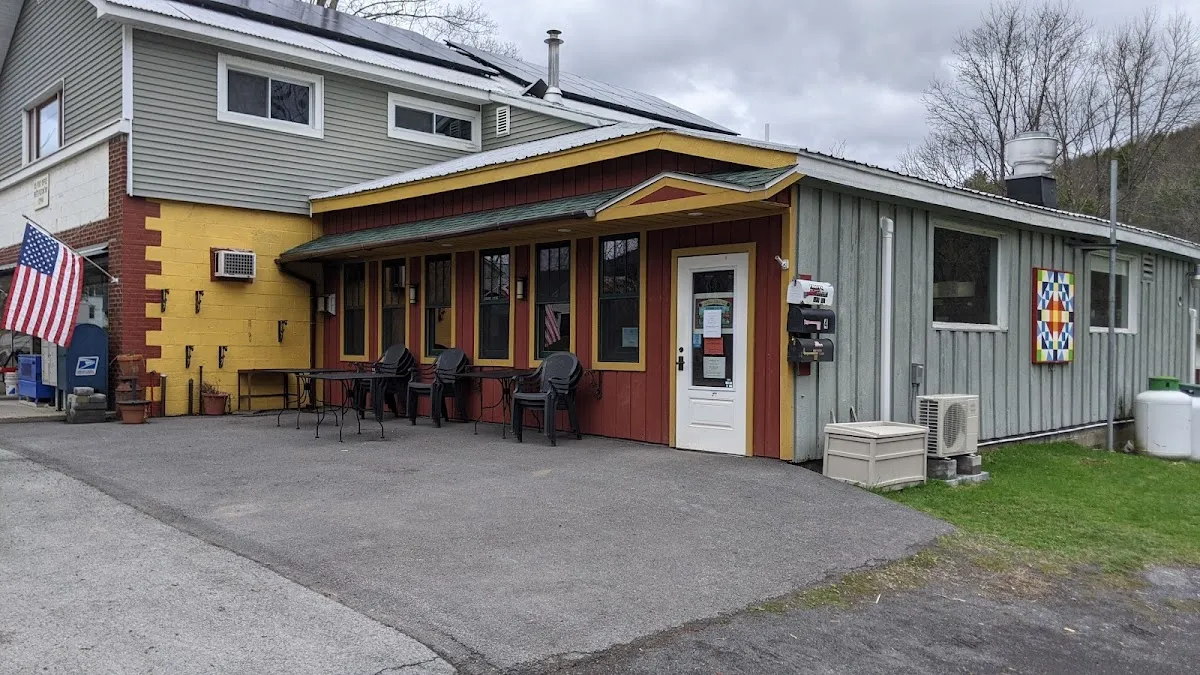 Sap Bush Hollow Cafe