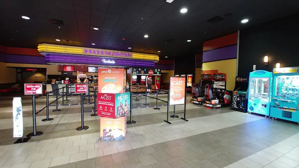 AMC CLASSIC New Smyrna 12