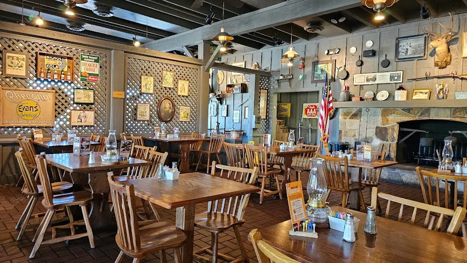 Cracker Barrel Old Country Store