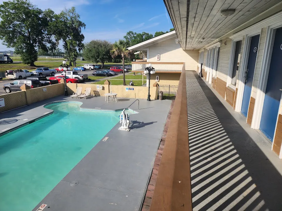 Days Inn by Wyndham Savannah Airport
